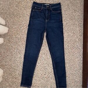 Zara High-Rise Skinny Jeans in Dark Indigo Wash - Size 4